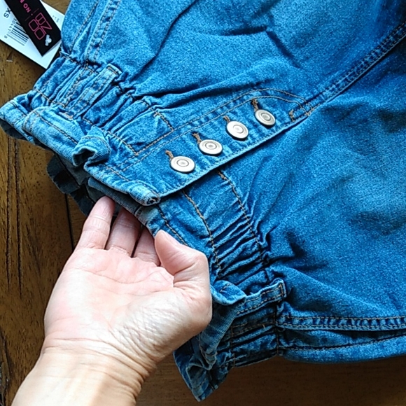New w/tag Paper bag shorts - Picture 8 of 8